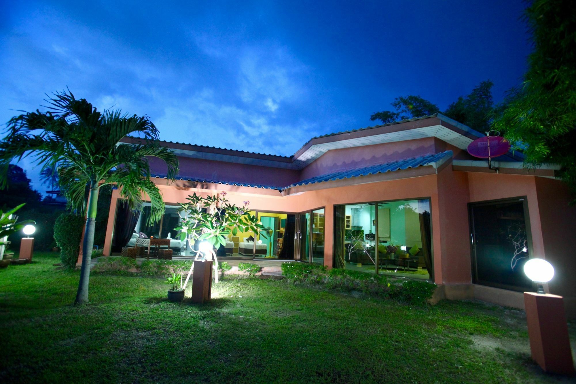 Phangan Beach Resort Baan Tai Bagian luar foto